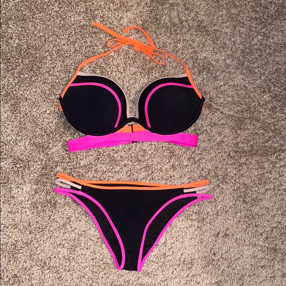 Victoria’s Secret swimsuit set